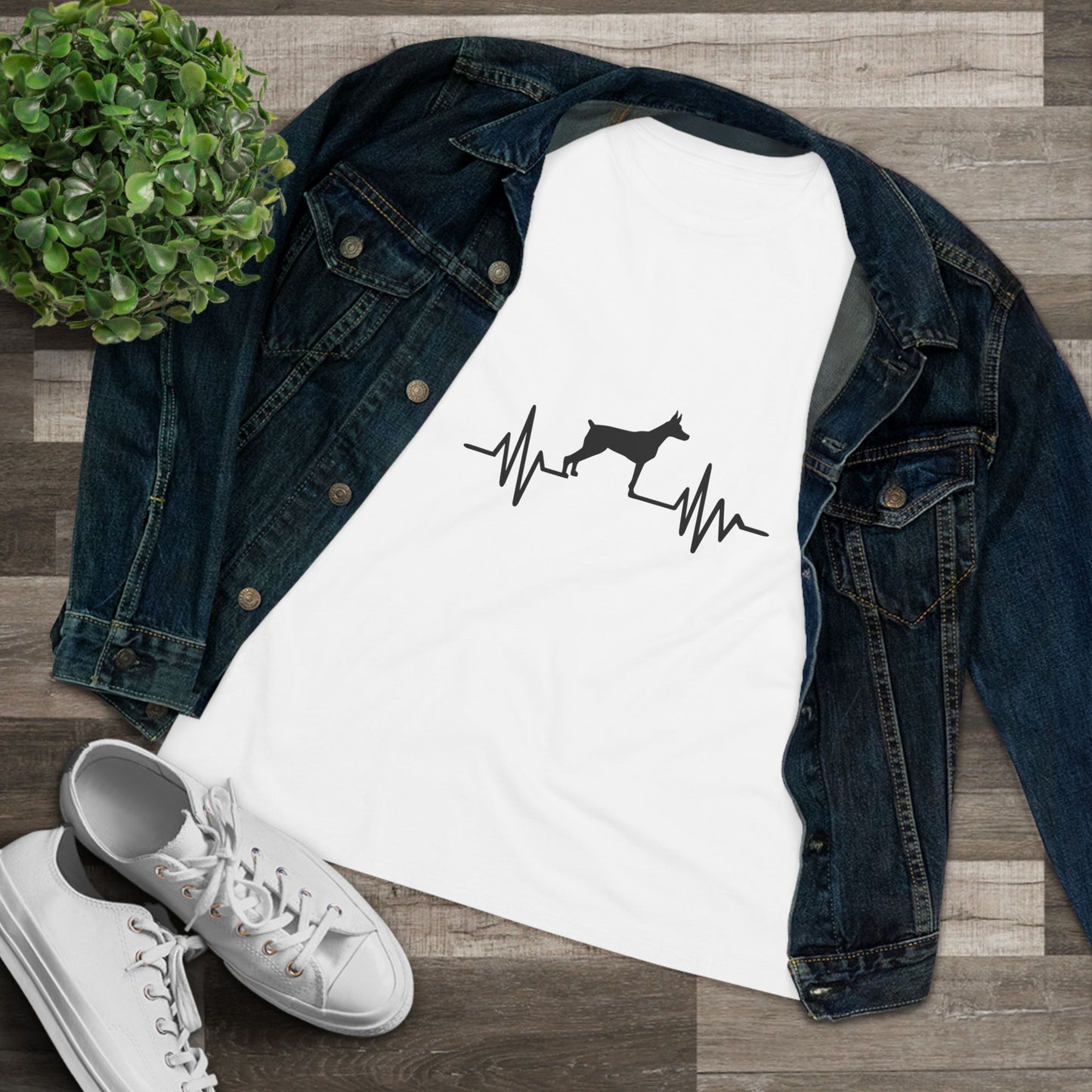 My Heart Beats For Dobermans Women's Short Sleeve Crewneck Tee