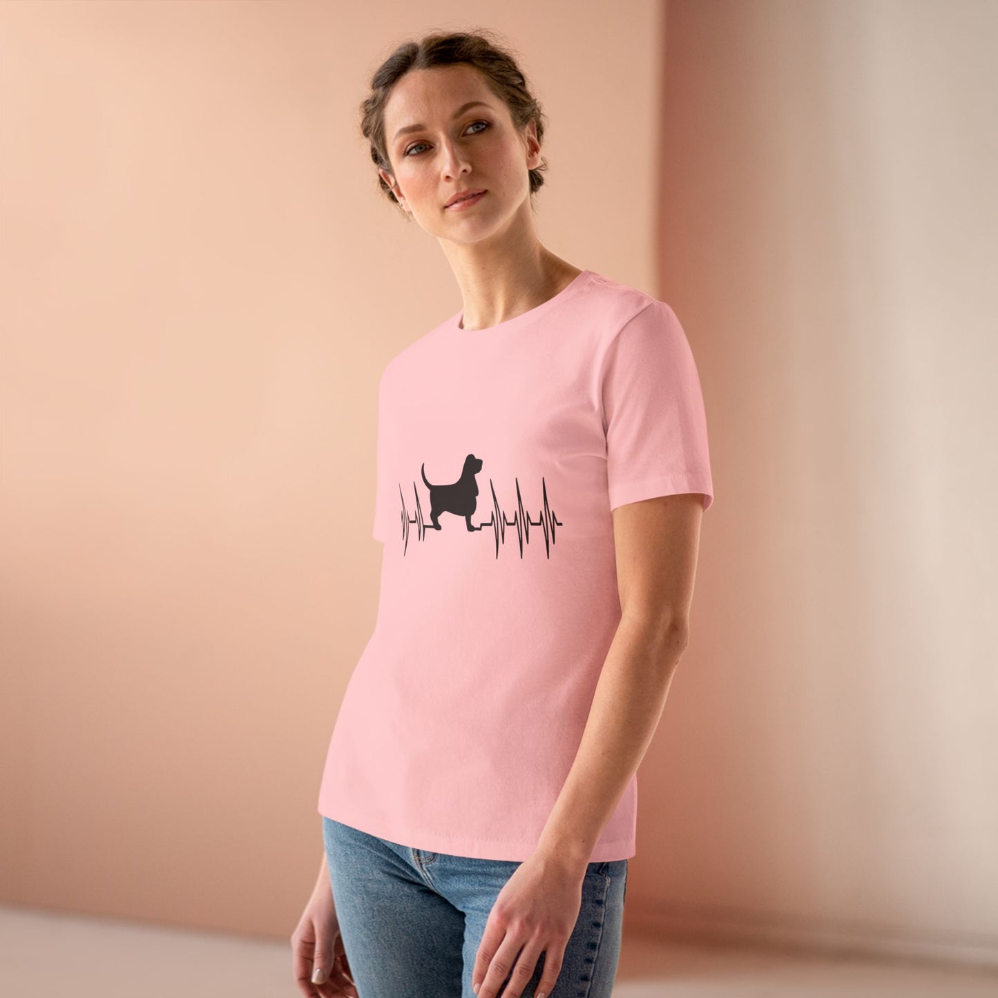My Heart Beats For Bassets Women's Short Sleeve Crewneck Tee