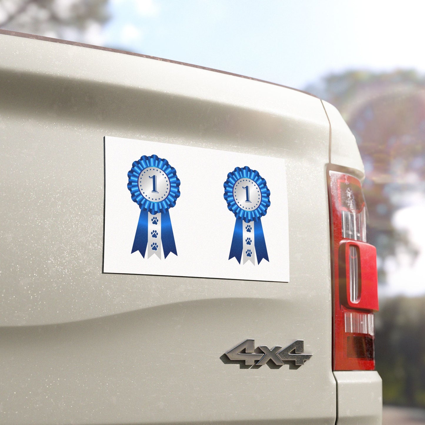 Show Ribbon Indoor/Outdoor Magnet