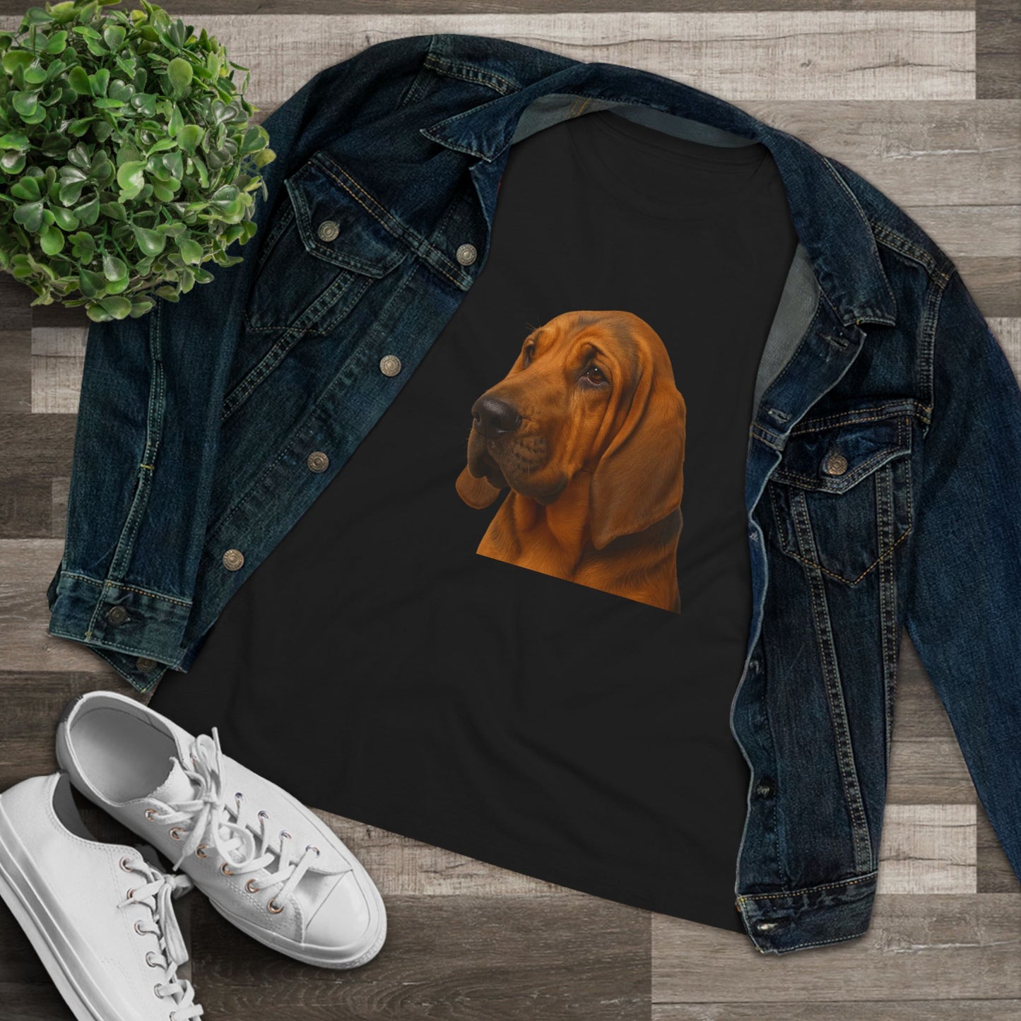 Bloodhound Head Women's Short Sleeve Crewneck Tee