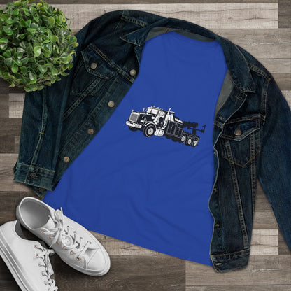 Heavy Tow Truck Women's Short Sleeve Crewneck Tee