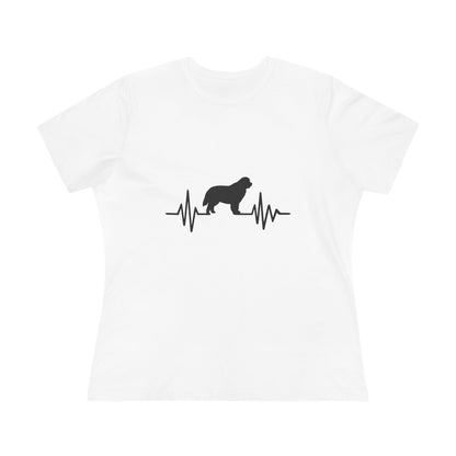 My Heart Beats For Newfies Women's Short Sleeve Crewneck Tee
