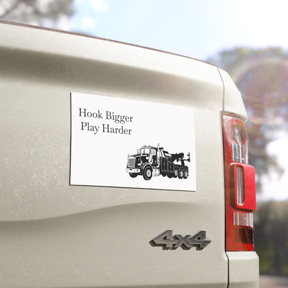 Hook Bigger Indoor/Outdoor Magnet