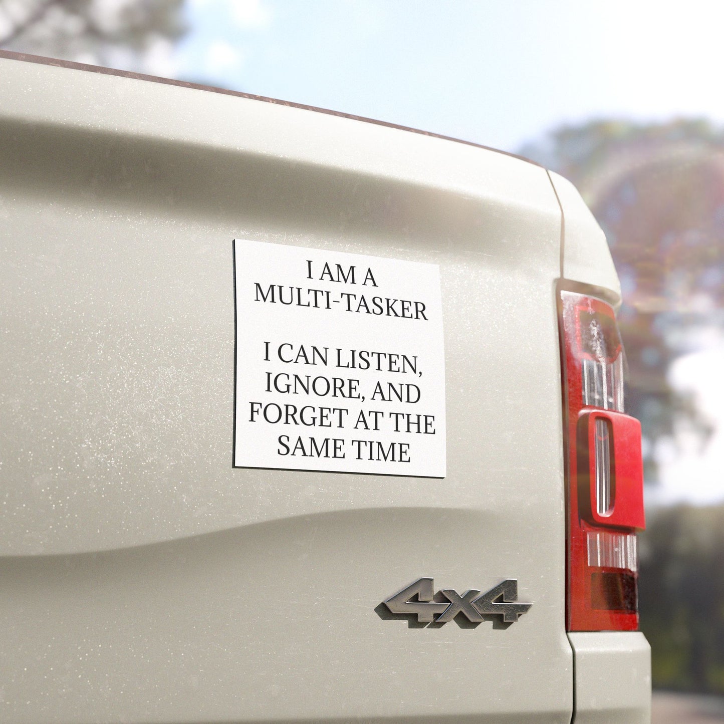 Multi-Tasker Indoor/Outdoor Magnet