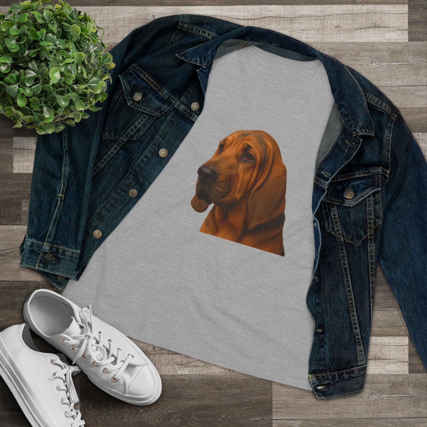 Bloodhound Head Women's Short Sleeve Crewneck Tee