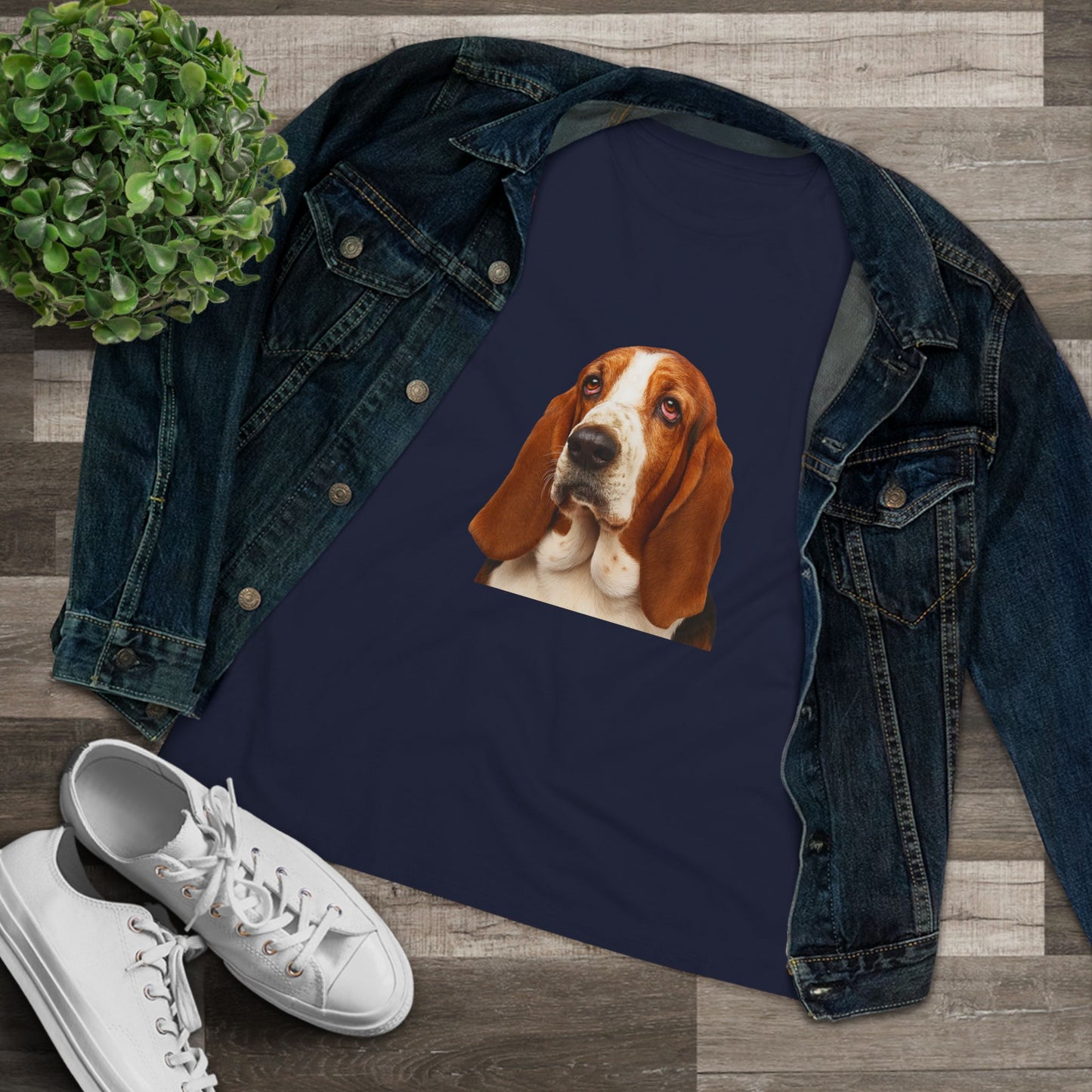 Basset Head Women's Short Sleeve Crewneck Tee