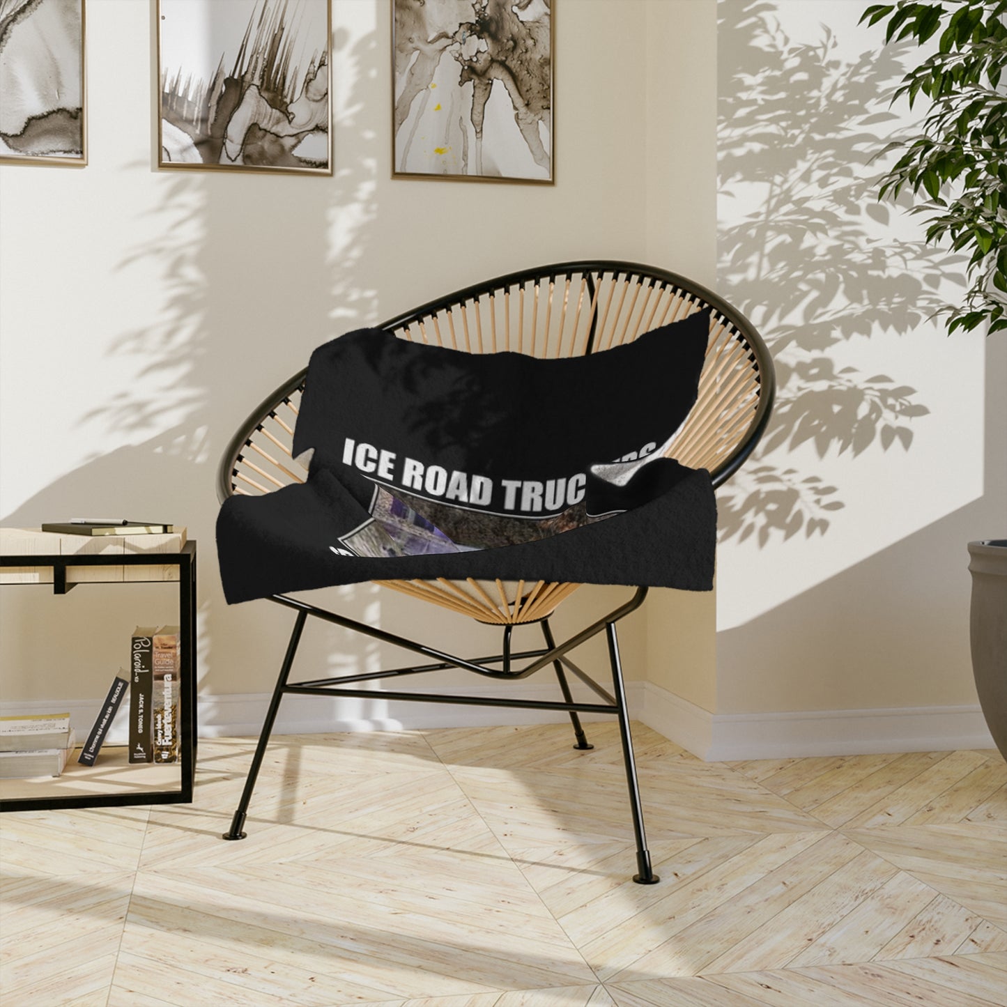 Ice Road Truckers Velveteen Microfiber Blanket