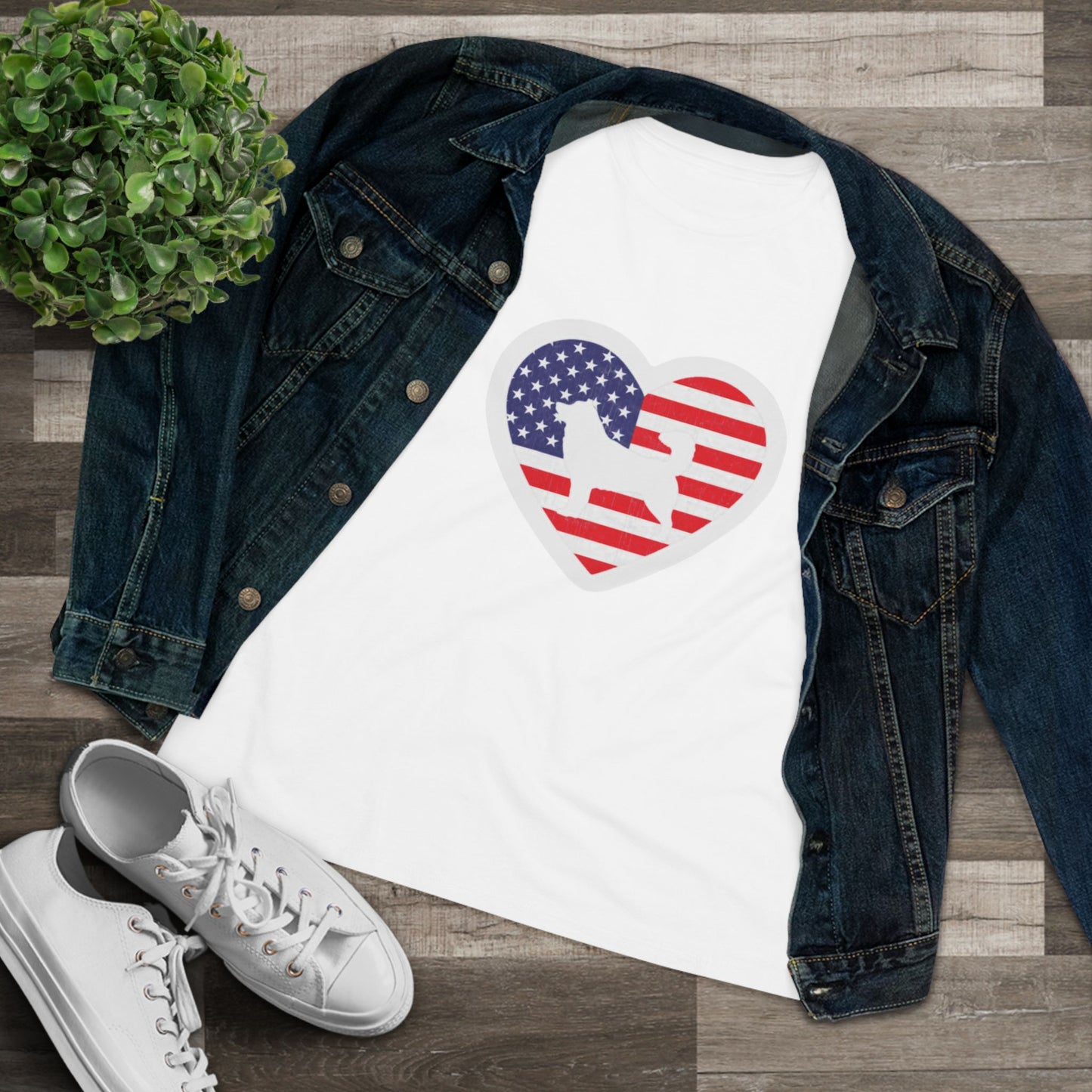 Malamute Flag Women's Short Sleeve Crewneck Tee