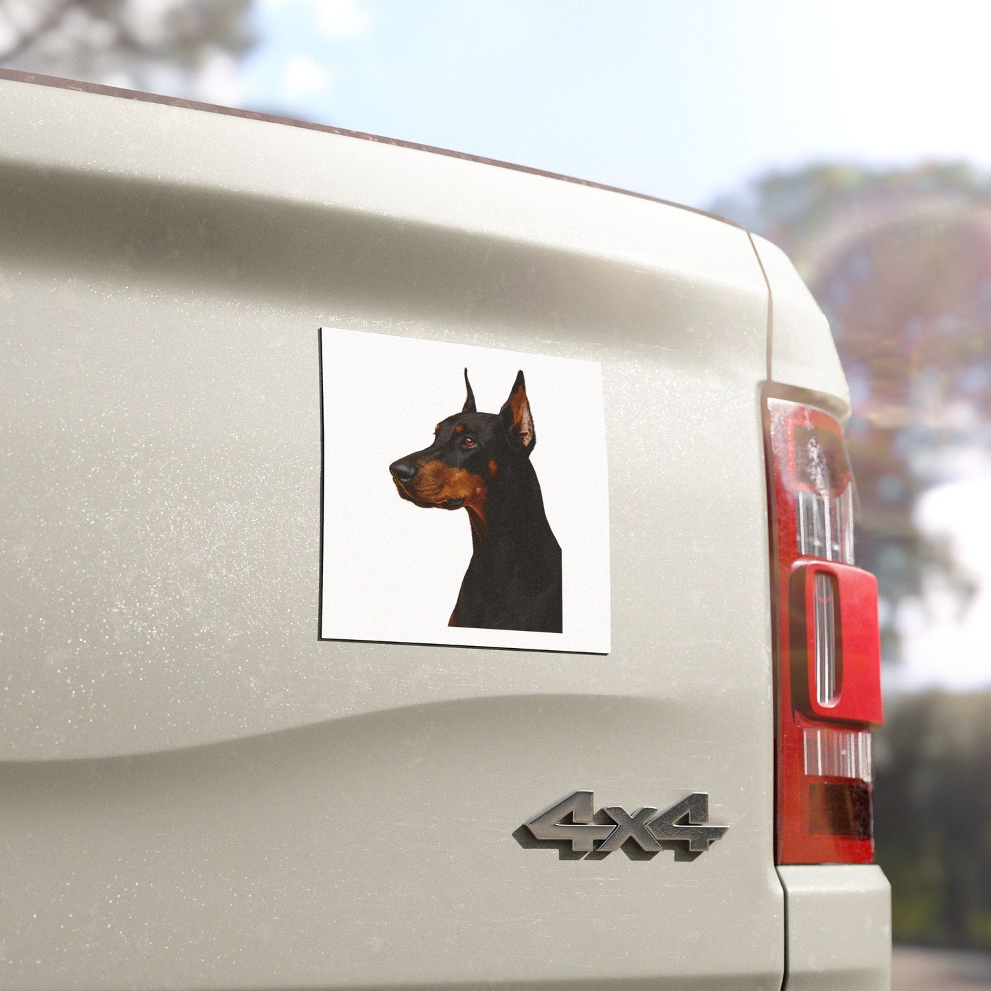 Doberman Head Indoor/Outdoor Magnet